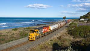 Thumbnail image for article titled 'Government won't make changes to KiwiRail after review'